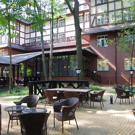 Park-Hotel Golosievo Kyiv Exterior photo