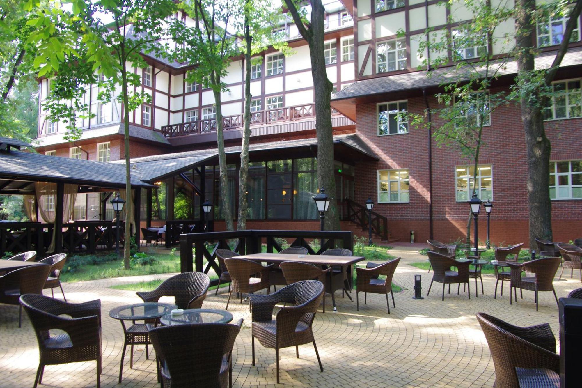 Park-Hotel Golosievo Kyiv Exterior photo